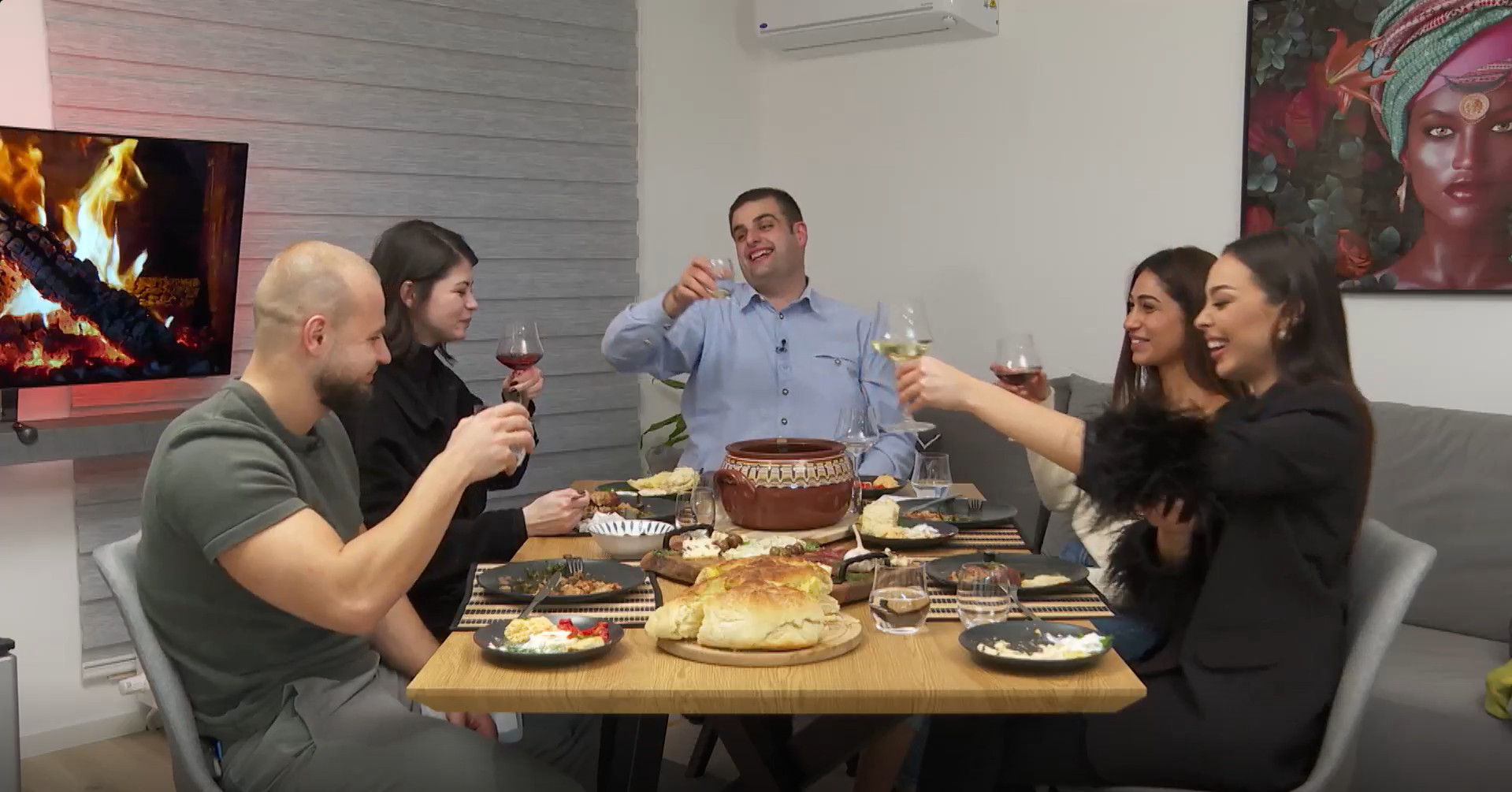 Петима емблематични участници от най-големите български формати се изправят пред кулинарното предизвикателство